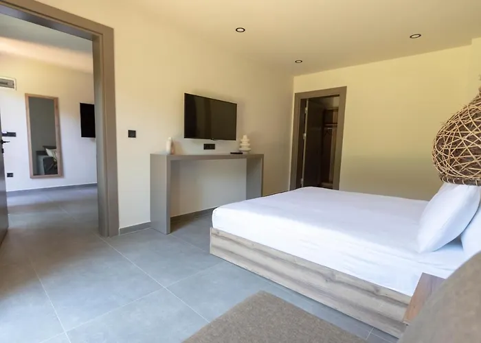Hotel Khai 4*